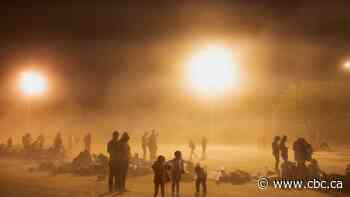 U.S. prepares for influx of migrants at Mexico border as Title 42 COVID restrictions lift