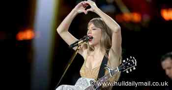 Taylor Swift rumoured to be dating Matty Healy as fans go wild over "I love you" comment