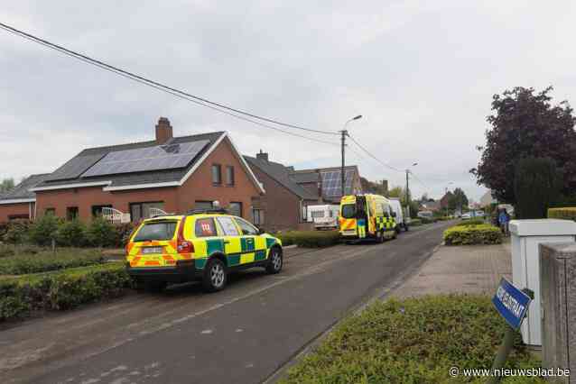 Man geraakt gewond na val in funderingsput