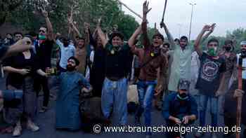 Anwälte: Pakistans Ex-Premier Khan soll freikommen