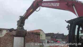Baggerarbeiten für neuen Edeka in Helmstedt