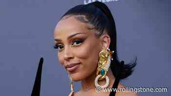 Call Her ‘Emcee Flapchunks the Third’: Doja Cat Is the Queen of Trolling