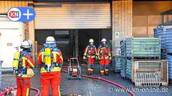 Neumünster: Acht Verletzte nach Maschinenbrand in Recyclingbetrieb