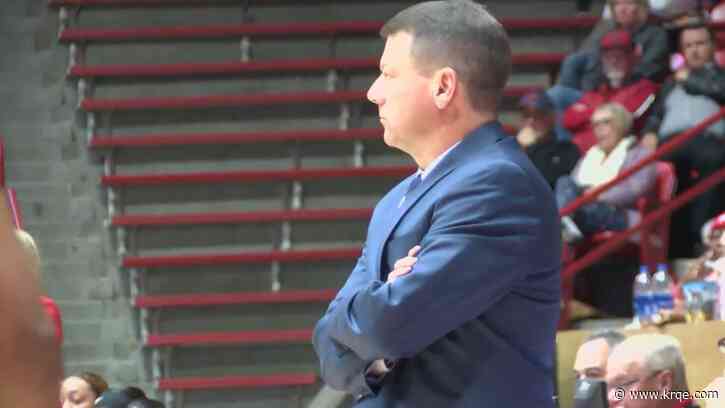 Sports Desk: Lobo women's basketball extends coach Bradbury