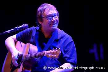 Simon Fowler 'in his element' sharing Ocean Colour Scene songs