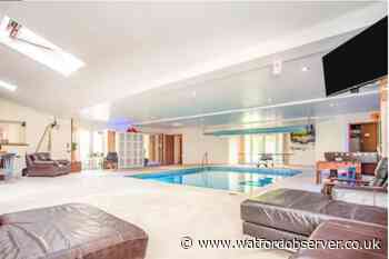 Rickmansworth: £2.9m Chalfont Lane house with pool and spa