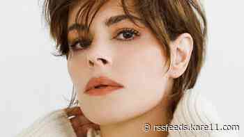 'Schitt’s Creek' actor Emily Hampshire makes magic in new comic