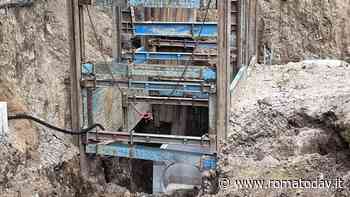 Cede la rete fognaria e si apre voragine: chiusa la strada