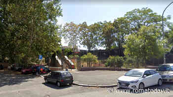 Calci e pugni, poi la rapina nel parco: 51enne finisce in ospedale