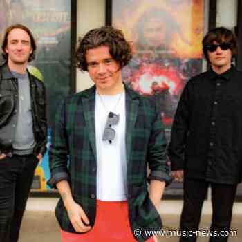 The View abandon gig as bandmates fight on stage