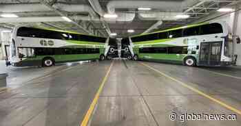 GO Transit unveils 2 electric buses in tentative zero-emissions trial