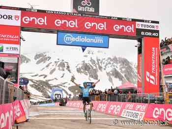 Giro, sul Gran Sasso è fuga d’altri tempi. Trionfa Davide Bais