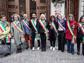 "Destino oscurantista". Torna la carica dei sindaci arcobaleno