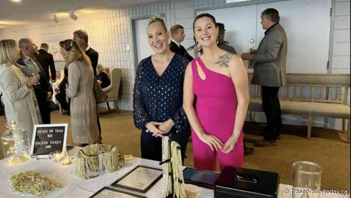 Ruth & Naomi’s raises over $129K for dental clinic from Night of Hope gala