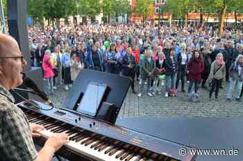 Rudelsingen vor dem Dom, Blaulicht am Prinzipalmarkt