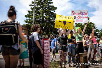 Ohio Republicans pass a measure that could make it harder to enshrine abortion rights
