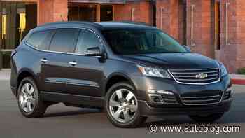 GM recalls nearly 1 million vehicles for airbag defect