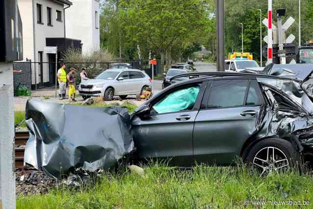 Na treinongeluk: parket vraagt mensen voorzichtiger te zijn bij verspreiden van beelden: “Privacy respecteren”