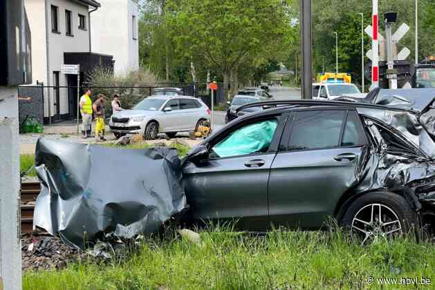 Na treinongeluk: parket vraagt mensen voorzichtiger te zijn bij verspreiden van beelden: “Privacy respecteren”