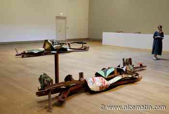 La poésie des mots et du métal de John Chamberlain s'expose à Monaco jusqu'en septembre