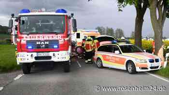 Person bei Massing in Auto eingeklemmt - Heli im Einsatz