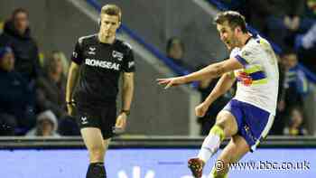 Super League: Warrington Wolves 21-14 Hull KR - Wire leave it late to seal comeback win