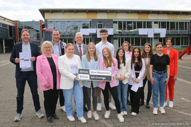 Gesamtschule Delbrück ins Netzwerk der „Schulen ohne Rassismus“ aufgenommen