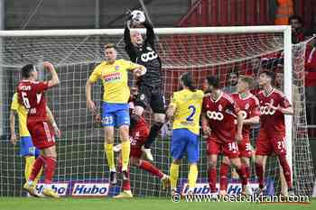 Westerlo scoort nog twee keer in de toegevoegde tijd en snoept Standard zo nog twee punten af
