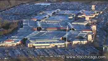 Aurora Police Respond to Report of Person Displaying a Gun at Chicago Premium Outlets