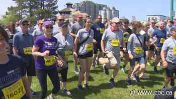 Hundreds join memorial run in honour of slain OPP Const. Grzegorz Pierzchala