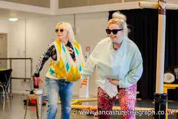 Waterloo Road star proves life’s a farce at Royal Exchange