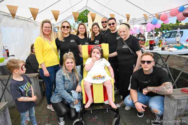 Wens van terminaal zieke kleuter vervuld met groot verjaardagsfeest: “Neyla lacht nog zelden, maar we hebben de indruk dat ze echt blij is vandaag”