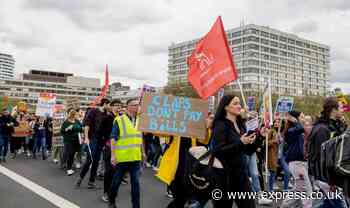 Nursing union leader calls for double-digit pay offer to relaunch talks