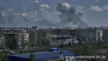 Kampf um Bachmut tobt - Russland räumt Verluste ein