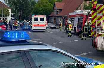 FW-ROW: Kind unter PKW eingeklemmt