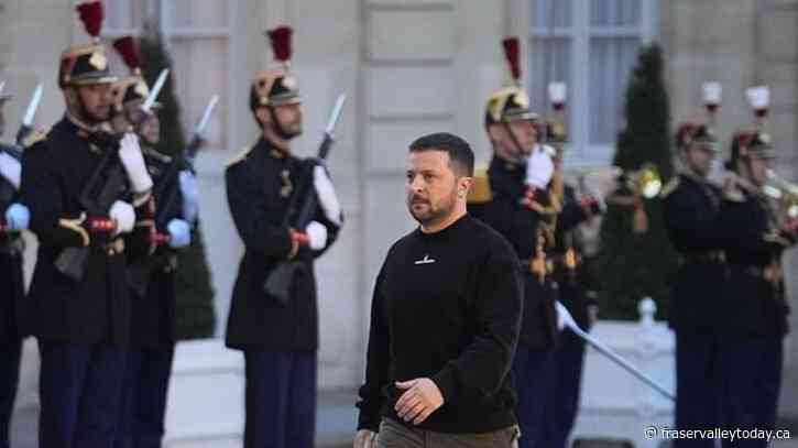 Zelenskyy visits UK on European tour seeking military aid