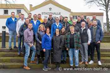 Karnevalsvereine treffen sich in Brakel