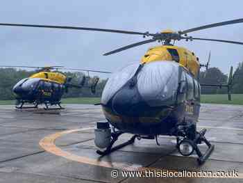 Moped rider ‘gesturing’ to police helicopter in Lewisham