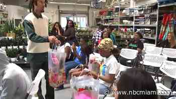 10 Single Moms Enjoy Shopping Spree with Miami Dolphins WR Chosen Anderson on Mother's Day