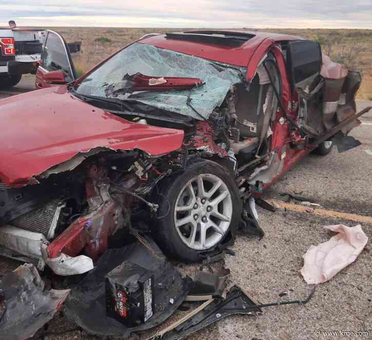 Driver airlifted to hospital after crash east of Roswell