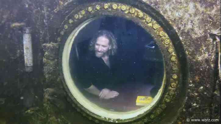 Florida man sets record for living underwater