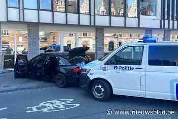 Man die pink van agent afbeet wordt aangehouden