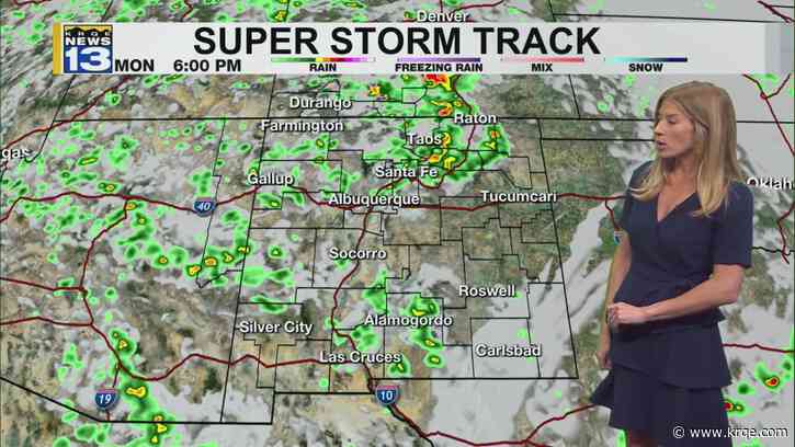 More showers and storms move across New Mexico Monday