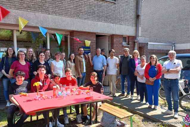 ‘Kletsjhuis’ voor vroegere hangjongeren in sociale woonwijk: “Ze beheren mee hun eigen stek”