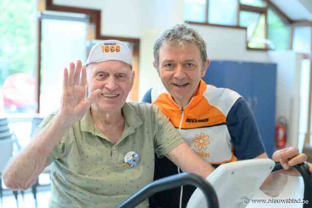 Zilveren peloton fietst 4.000 kilometer tegen kanker: “Volgend jaar willen we nog uitbreiden”