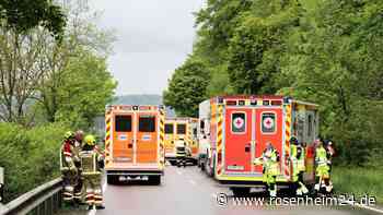 Schwerer Unfall zwischen Bruckmühl und Feldkirchen-Westerham – Rettungshubschrauber im Einsatz