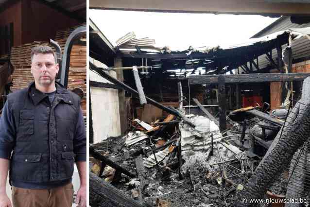 Schrijnwerker Filip laat hoofd niet hangen na zware brand: “Onze medewerkers stonden met tranen in de ogen”
