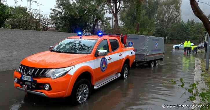 Strade allagate e nubifragi: a Palermo al lavoro il soccorso idrogeologico per le forti piogge – Video
