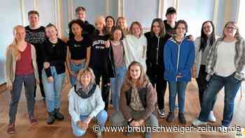 15 junge Leute entwickeln Podcast in Helmstedt