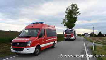 Motorradfahrer kommt bei Buchbach von der Straße ab - Staatsstraße 2086 derzeit vollgesperrt